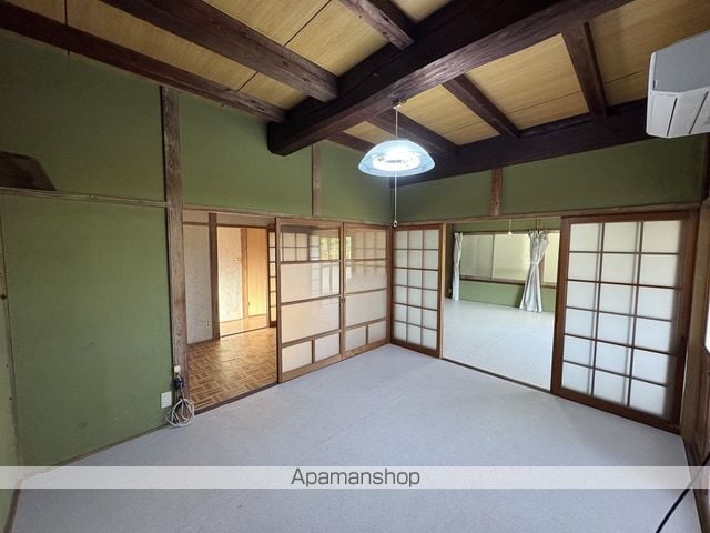 立花町山崎戸建の内装写真