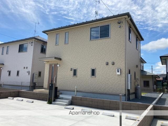 ネクスト横田 10パーセルズ F棟の外観写真