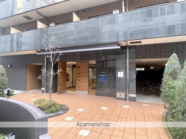 スワンズ心斎橋イーストの外観写真