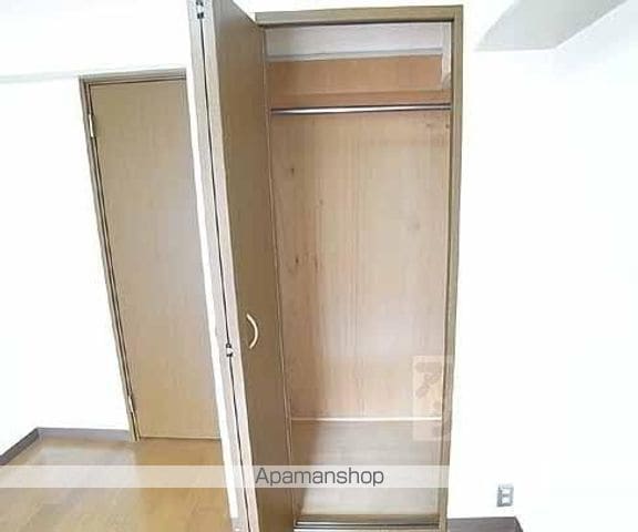 新町ロイヤルハイツの内装写真