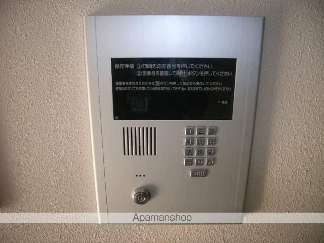 CASA国際大前の玄関写真