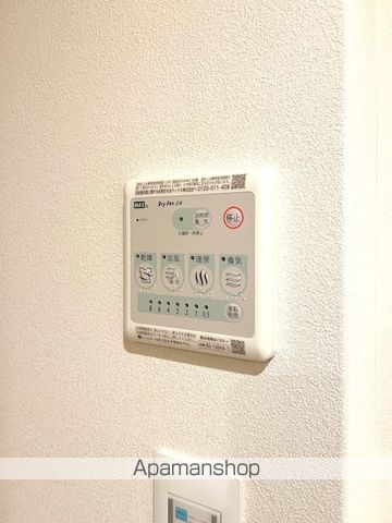 【中野区本町のマンションの写真】