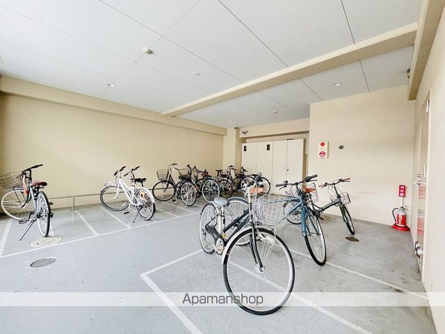 グランデージ泉の玄関写真