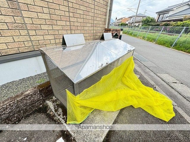 スカイフラワーIV A棟の玄関写真
