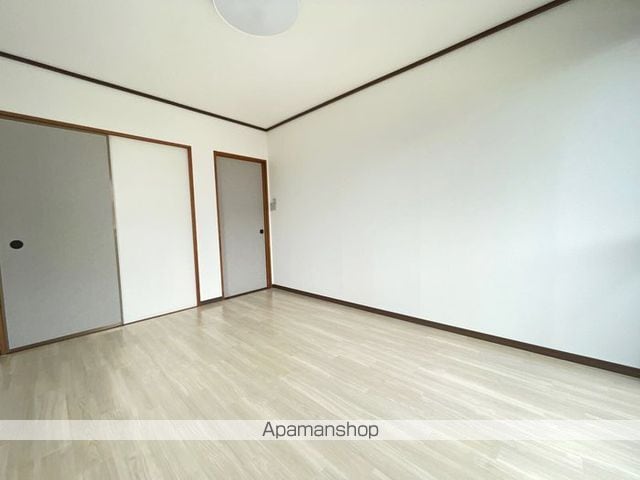 岩崎ハイツ Bの内装写真