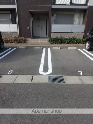 和歌山県和歌山市西浜１丁目[1LDK/47.53m2]の駐車場1