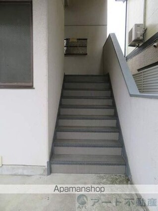 愛媛県松山市来住町[1K/19.6m2]のエントランス2