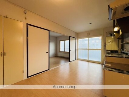 ヴィラナリー函館１号棟　（ヴィラナリーハコダテイチゴウトウ）[3DK/61.12m2]の内装1