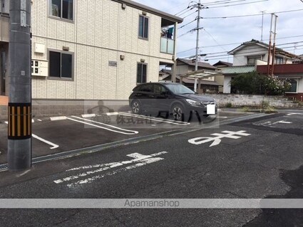 ウィズハイム幕山[2LDK/50.43m2]の駐車場
