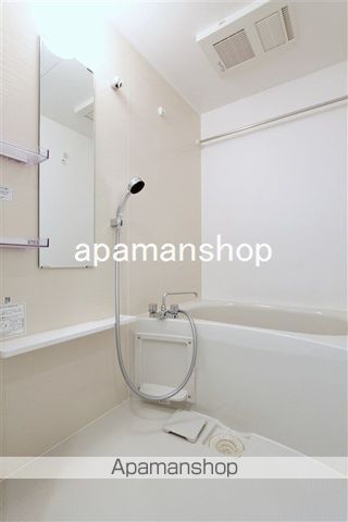 ワールドアイNAMBAMINAMIポルタの内装写真