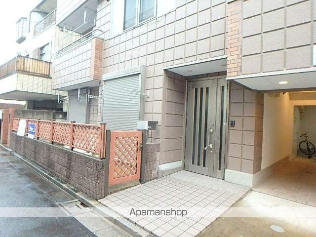 ホワイティの玄関写真