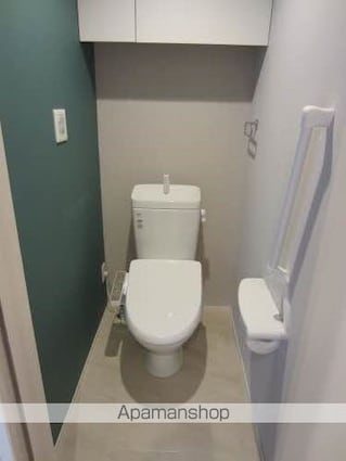 ヘリオスⅢ[3LDK/76.16m2]のトイレ