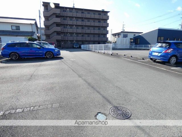 カウベルVIIの外観写真