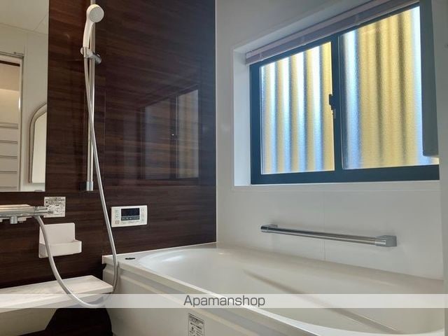 南町戸建[4LDK/99.48m2]のバス