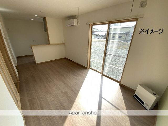 狐島フレックの内装写真