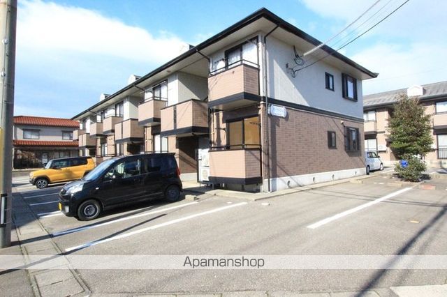 アン リヴィエールのその他写真