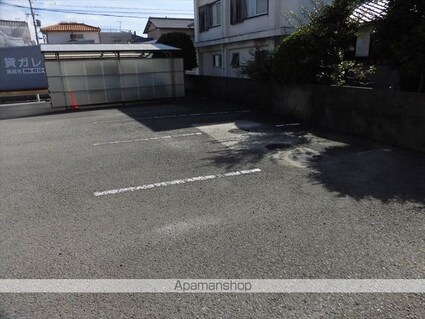 和歌山県和歌山市粟[3K/39m2]の駐車場2