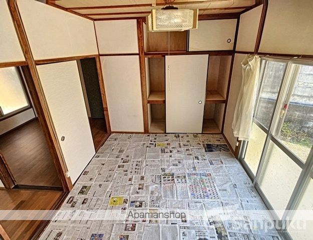 松山市 1階建 築60年の内装写真