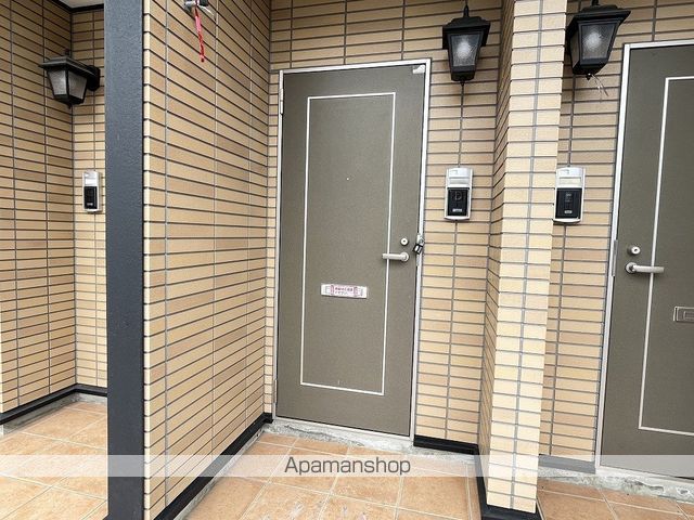 カステーロ・ヴェルデBの玄関写真