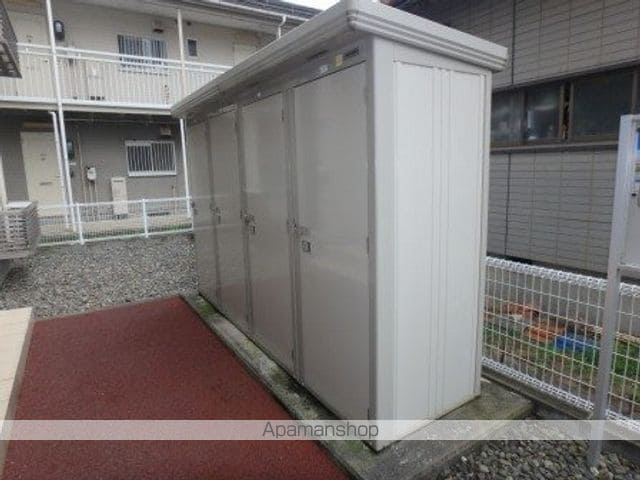 プライムコート 川西の外観写真