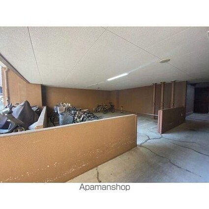 プレサンス泉アーバンゲート[1K/20.16m2]の共用部4