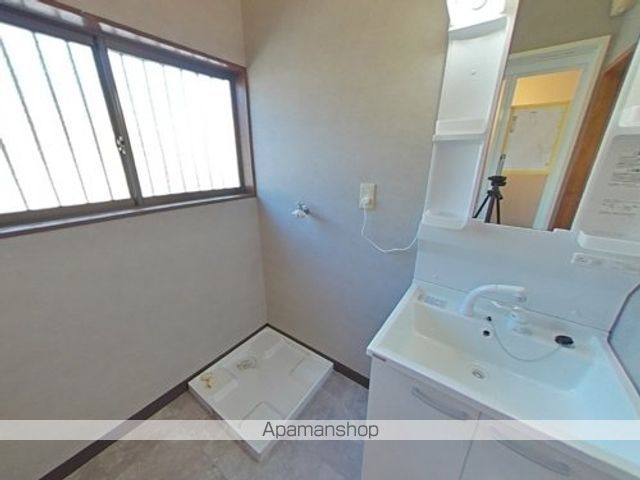 菊池郡大津町 2階建 築40年の内装写真