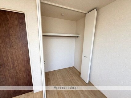 プレミアムⅩⅠ・ⅩⅡ番館　Ｂ棟[1LDK/45.84m2]の収納