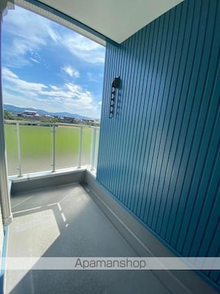 Ｉ・セレブ香川町Ａ・Ｂ[2LDK/62.89m2]のバルコニー