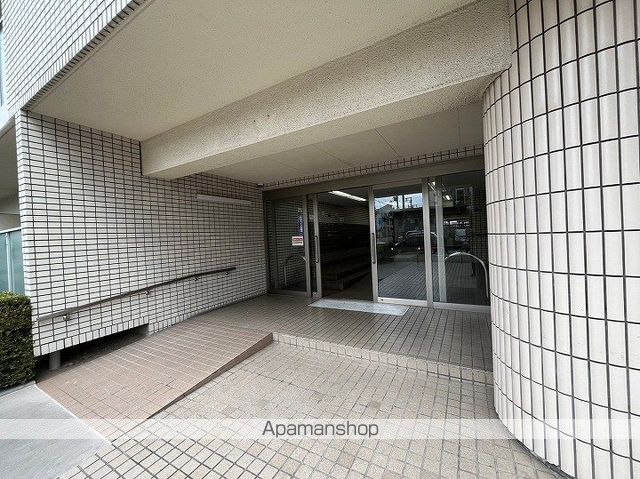 ファミール緑橋の玄関写真