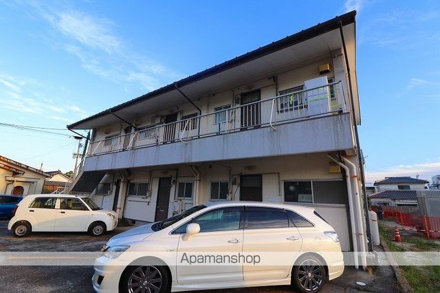 西山アパートの外観写真