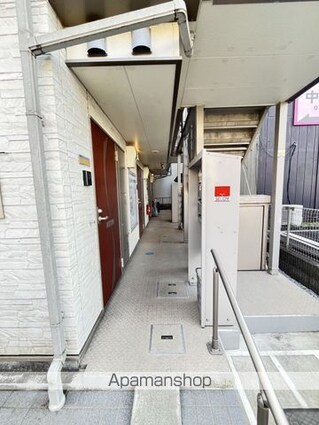 クレイノ柏桜館Ⅱ[1K/22.2m2]のエントランス