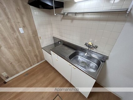 岡山県岡山市北区今３丁目[3LDK/60m2]のキッチン