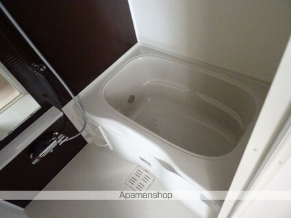 アインタウゼント３[1K/29.17m2]のバス