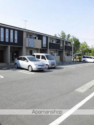 フォーチュンプレイス[2DK/44.7m2]の駐車場