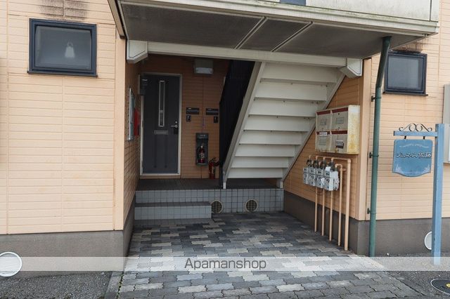 ジュネス佐藤の玄関写真