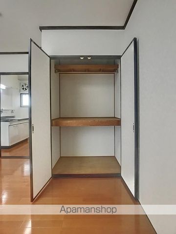 ハイツ渡辺A棟の内装写真