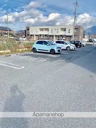 ソレイユ　イズミⅠ[1LDK/44.18m2]の駐車場4