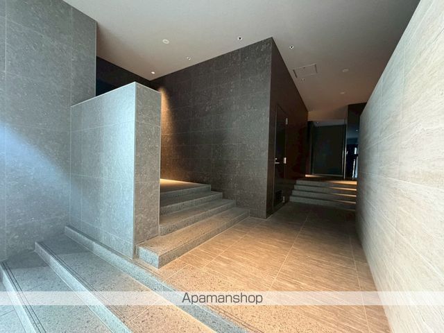 レーベン秋田 THE IMPERIAL TOWERの玄関写真