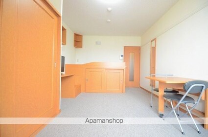 レオパレス虹[1K/23.18m2]のリビング・居間2