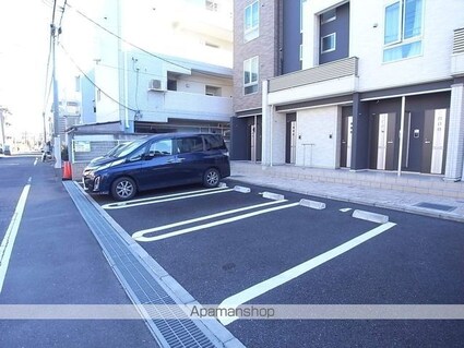 東京都八王子市高倉町[2K/31.65m2]の駐車場