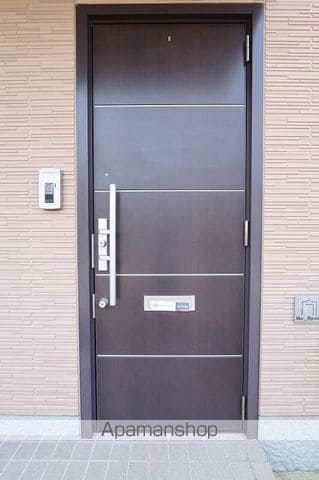 シャーメゾンコンドの玄関写真