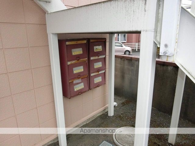 ハイブリッチの玄関写真