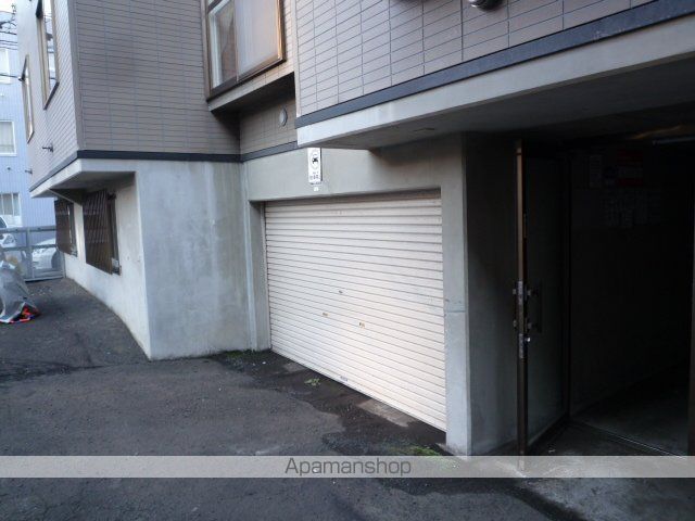 ルーブル南5条の外観写真