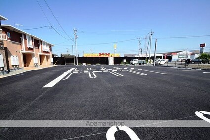 セイバリーメゾンＢ[1K/32.94m2]の駐車場1