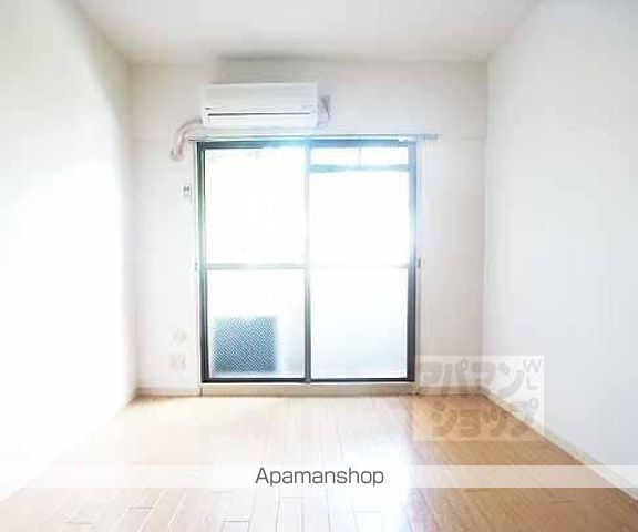 ヤングヴィレッジ嵯峨の内装写真
