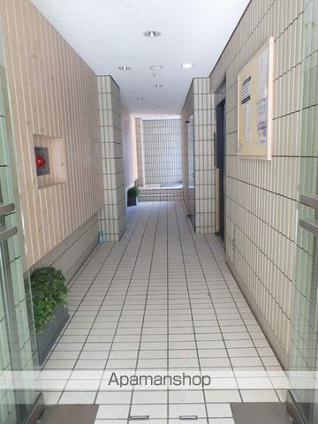 アートサイドテラスの玄関写真