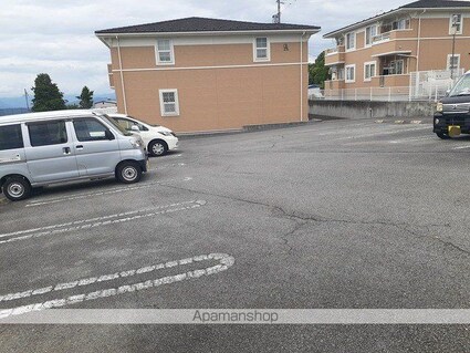 セイバリー　Ａ[1LDK/45.72m2]の駐車場