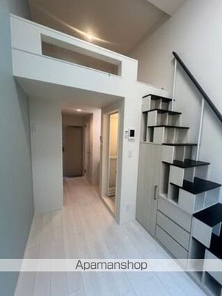 Ａｍｅｎ　Ｃｏｒｎｅｒ　堀切[1R/12.24m2]の玄関