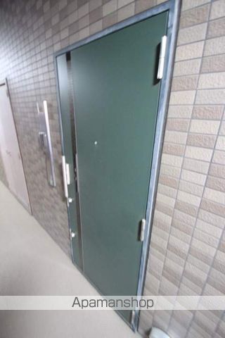 レアルコートの玄関写真