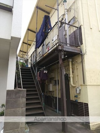 和歌山県和歌山市築港５丁目[2K/33m2]のエントランス